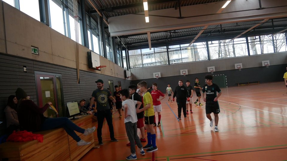 Bunt kickt gut 